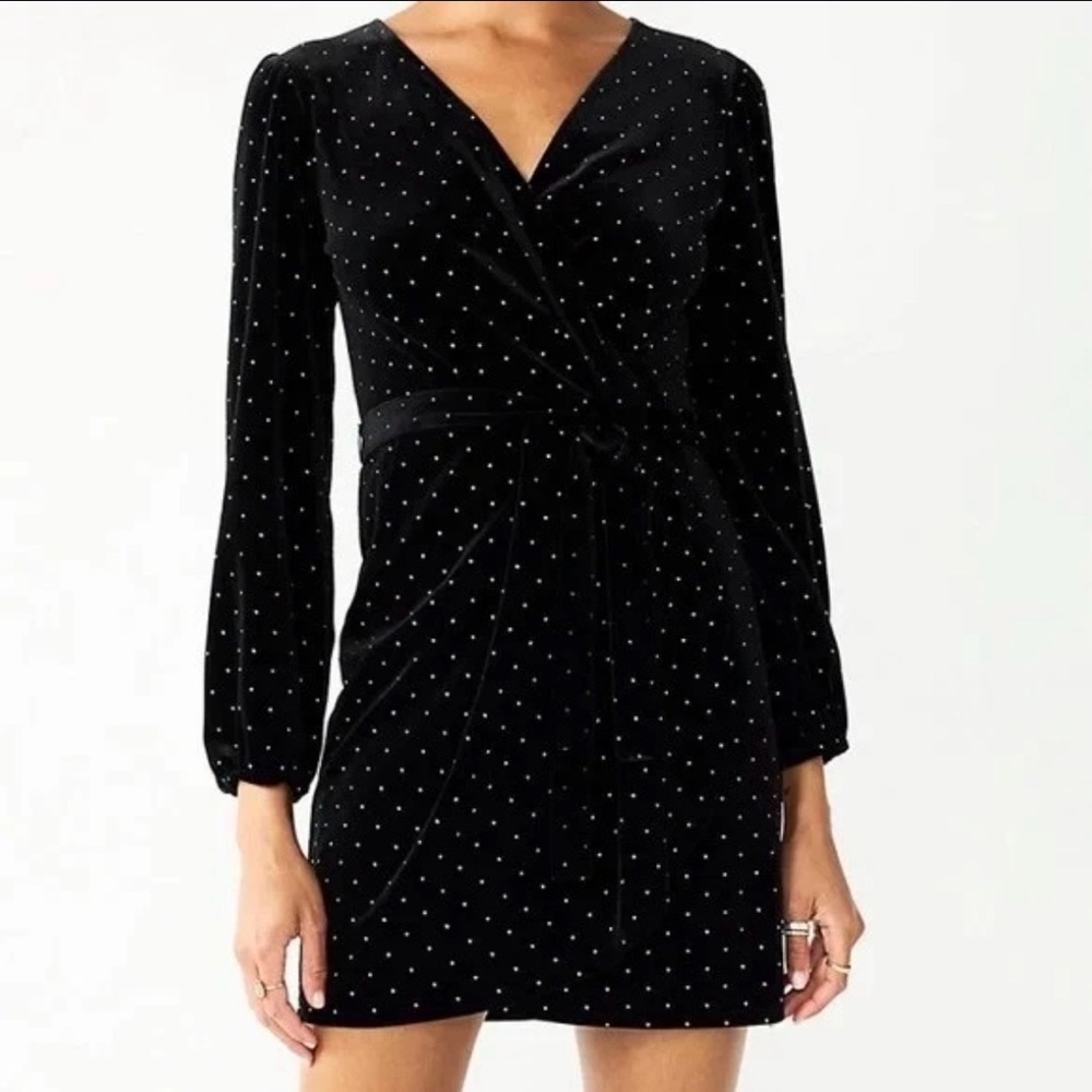 NINE WEST -LONG SLEEVE BLACK VELVET SILVER STUDDED WRAP DRESS SZ S